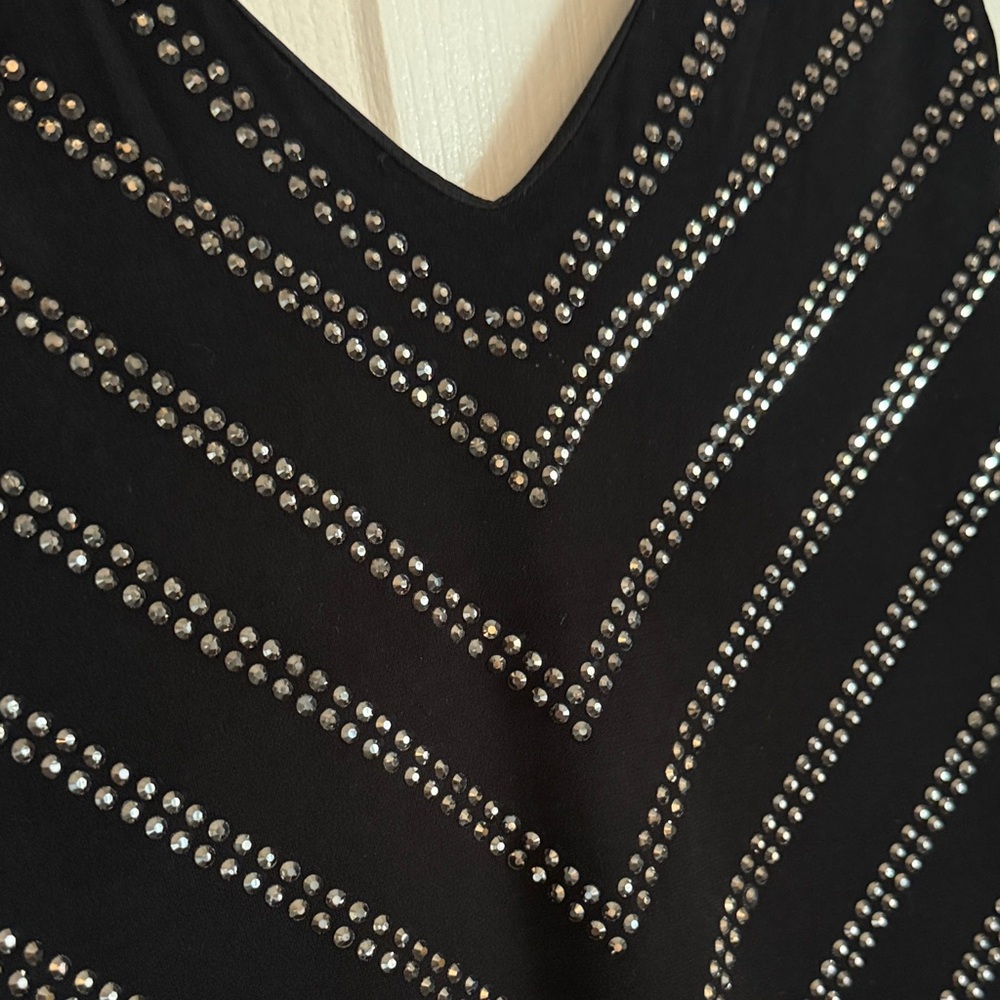Carmen Marc Valvo Black V-Neck Mini Dress - Picture 4 of 5